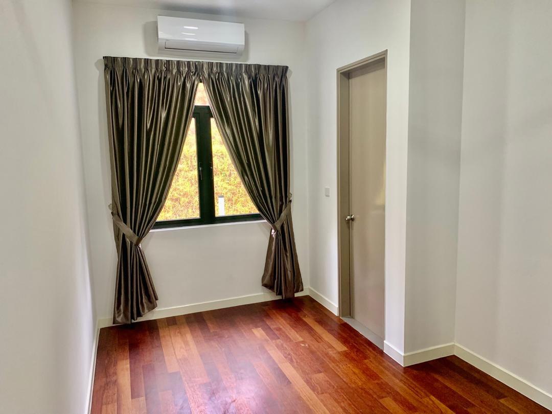 PARTLY FURNISHED MAPLE RESIDENCE LAMAN VIEW CYBER - photo 6