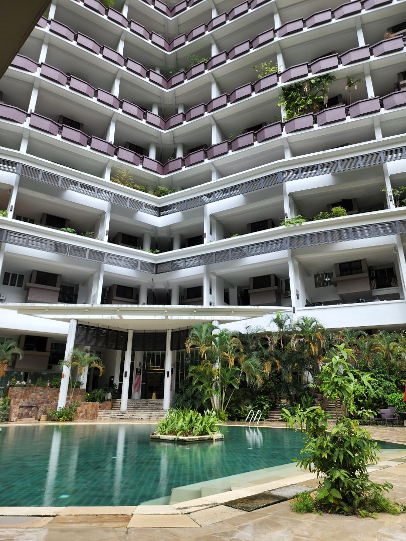 DUPLEX UNIT FULLY FURNISHED ARMANEE TERRACE - photo 2