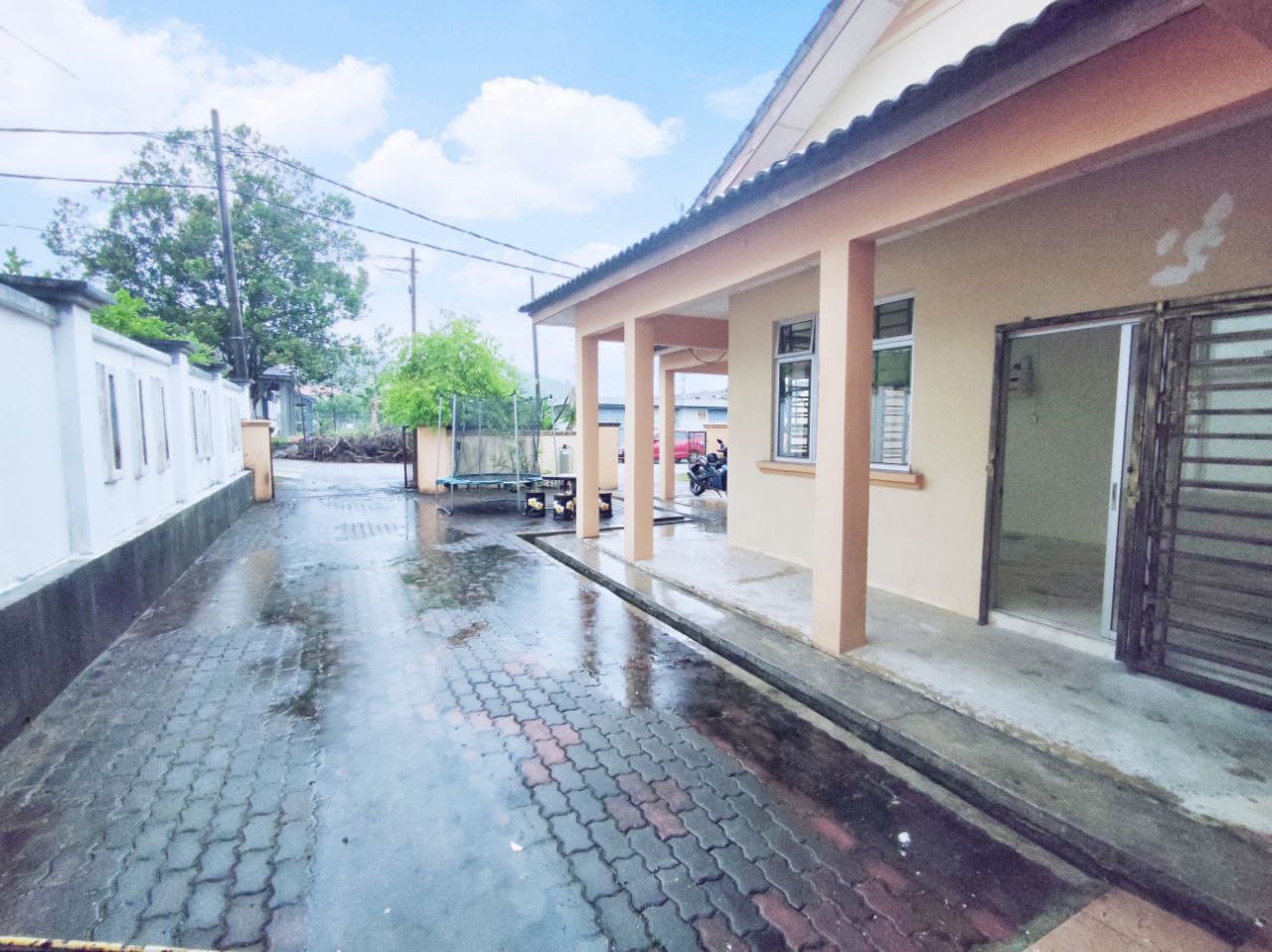 FACING OPEN RENOVATE SEMI TAMAN DESA SAUJANA BANGI - photo 5