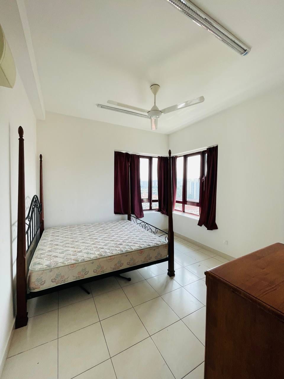 PARTLY FURNISHED RENO UNIT RAFFLESIA CONDO SENTUL - photo 6