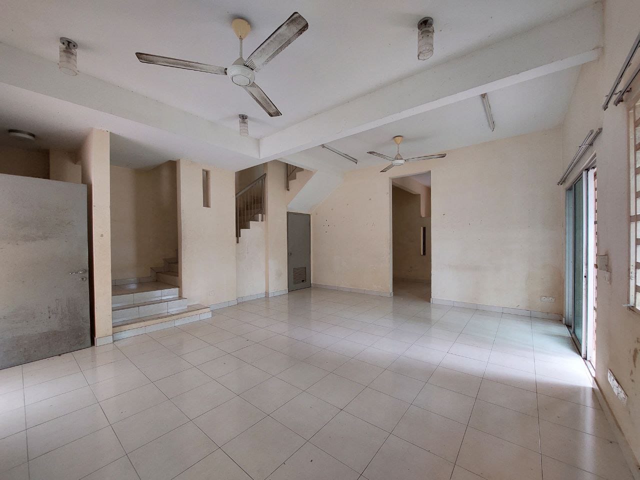 CORNER LOT HUGE LAND DOUBLE STOREY LAMAN KENANGA - photo 4