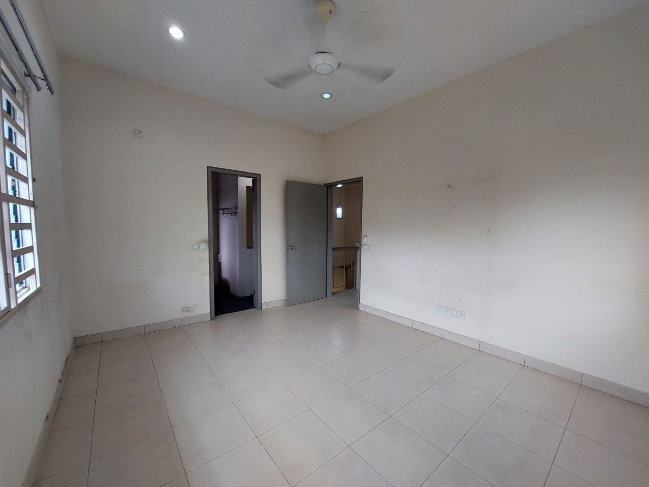 CORNER LOT HUGE LAND DOUBLE STOREY LAMAN KENANGA - photo 6