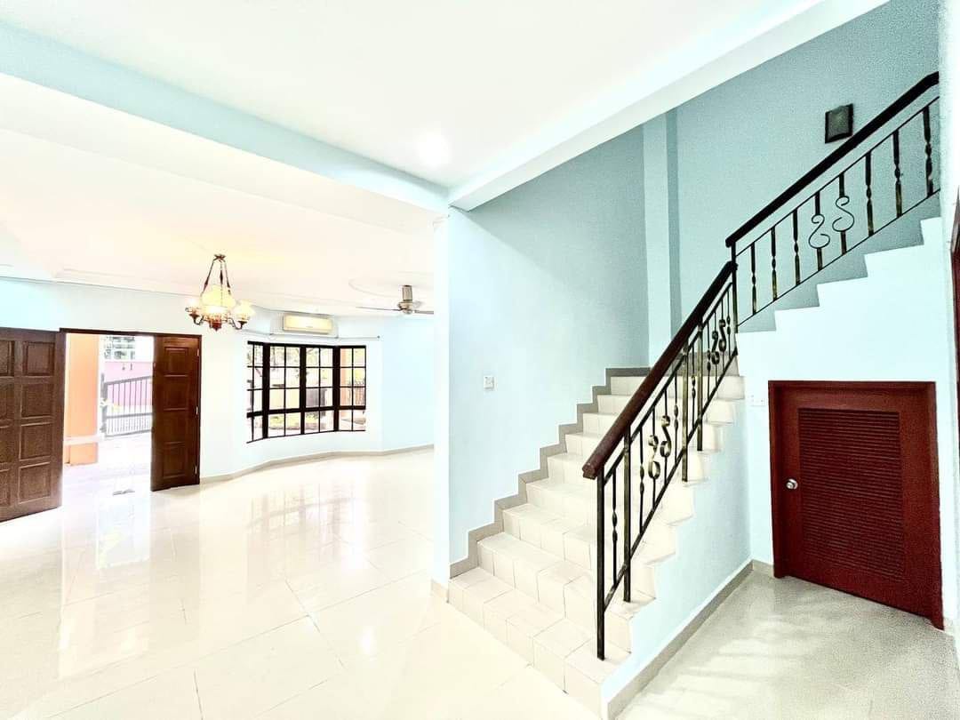 NICE RENO DOUBLE STOREY TAMAN ANDAMAN UKAY PERDANA - photo 2