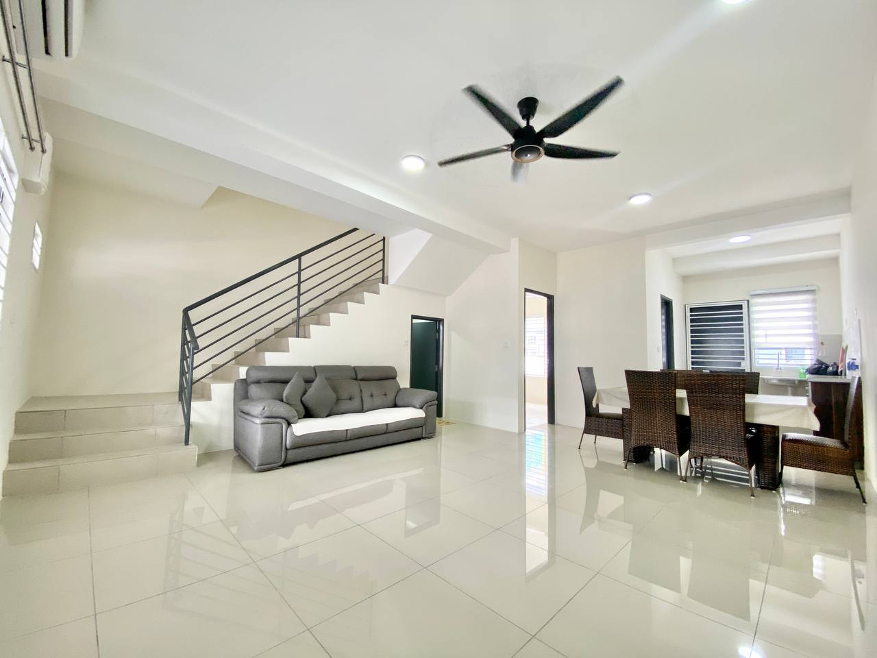 PARTLY FURNISHED DOUBLE STOREY KITA HARMONI - photo 2