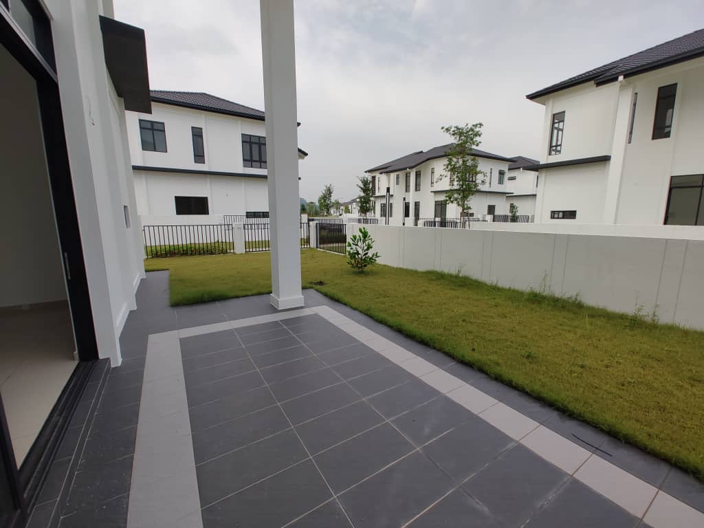 END LOT BUNGALOW NORTON ECO GRANDEUR PUNCAK ALAM - photo 6