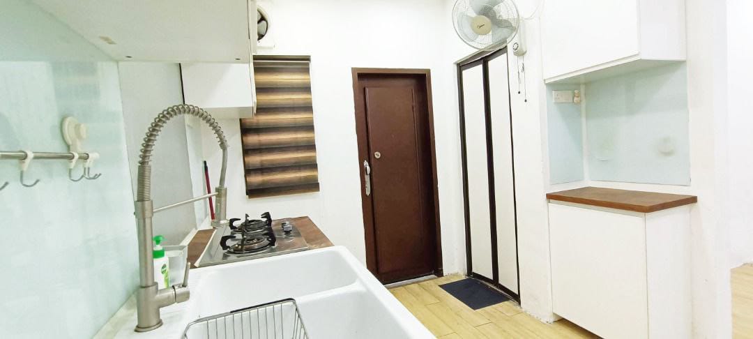 ENDLOT NICE RENO LA COTTAGE TAMAN PUTRA PERDANA - photo 7