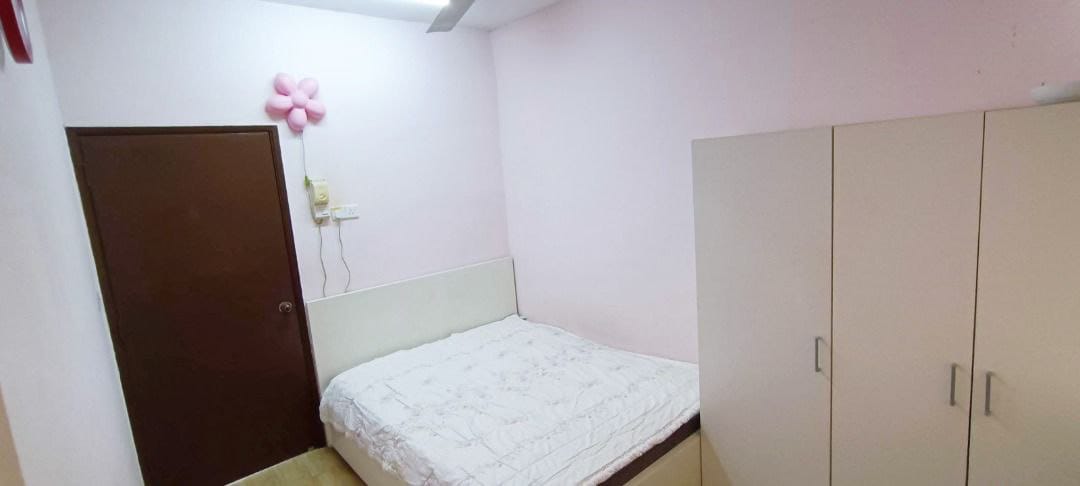 ENDLOT NICE RENO LA COTTAGE TAMAN PUTRA PERDANA - photo 10