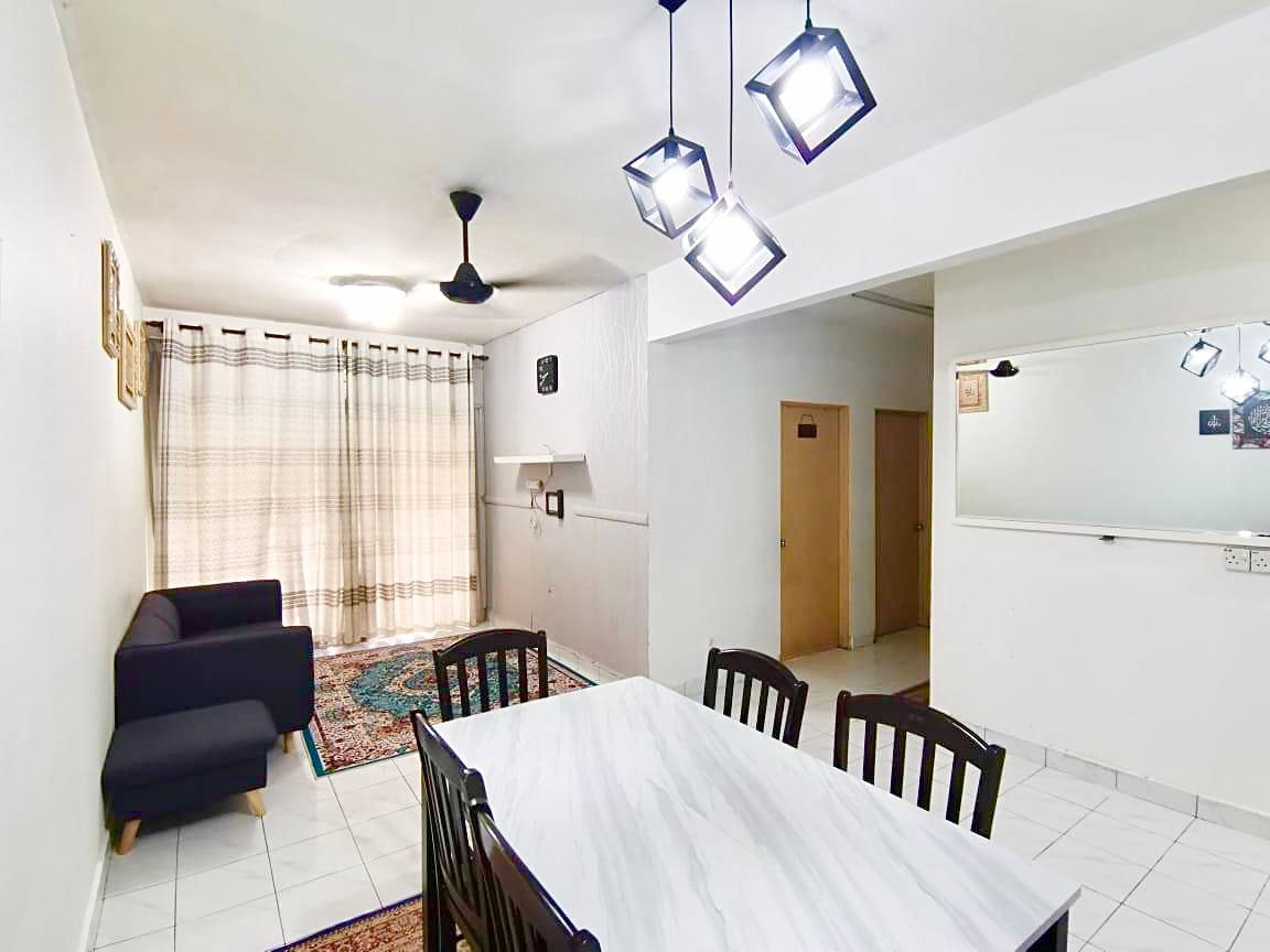 NICE RENO PARTLY FURNISHED APARTMENT INTANA RIA - photo 3