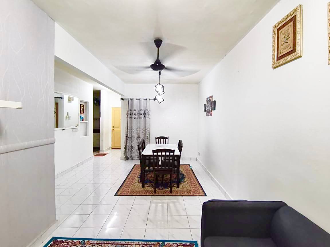 NICE RENO PARTLY FURNISHED APARTMENT INTANA RIA - photo 4