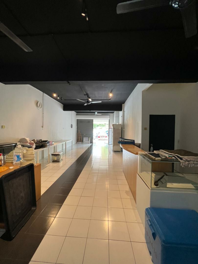 GROUND FLOOR SHOP LOT PUTRA WALK TAMAN EQUINE - photo 4