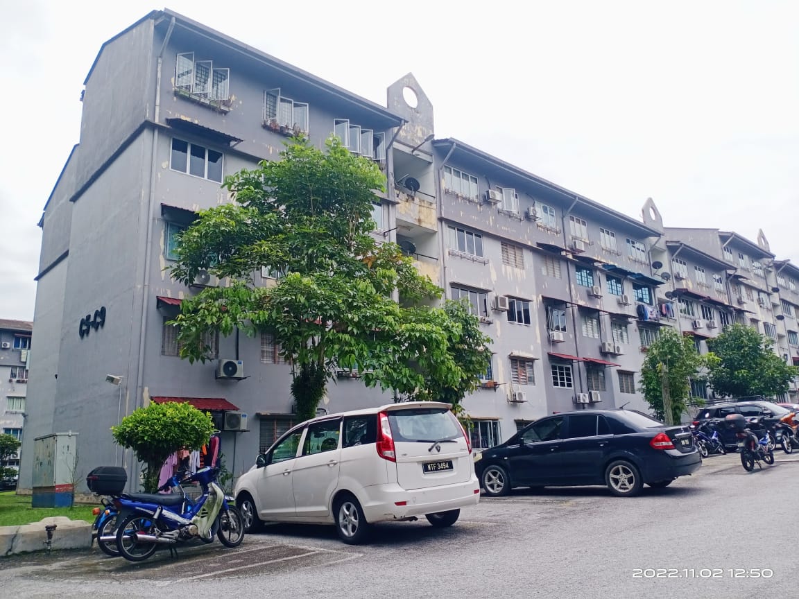 NICE RENOVATED APARTMENT PUTRA PERMAI EQUINE PARK - photo 6