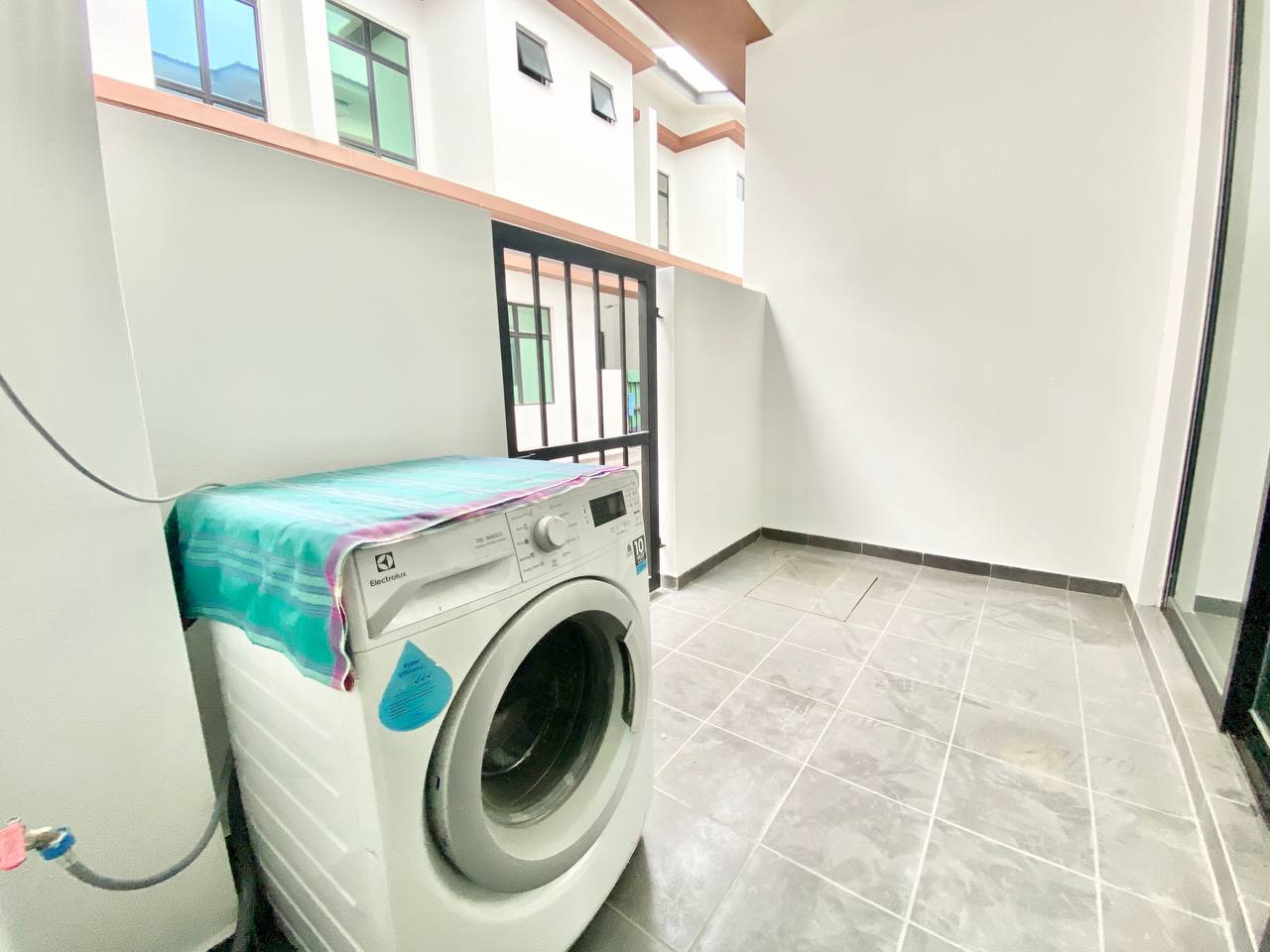 Nice Reno Partly Furnished Myra Saujana Bangi - photo 5