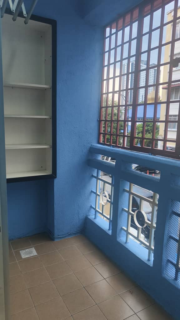 RENOVATED PANDAN UTAMA 2 SHOP APARTMENT - photo 6
