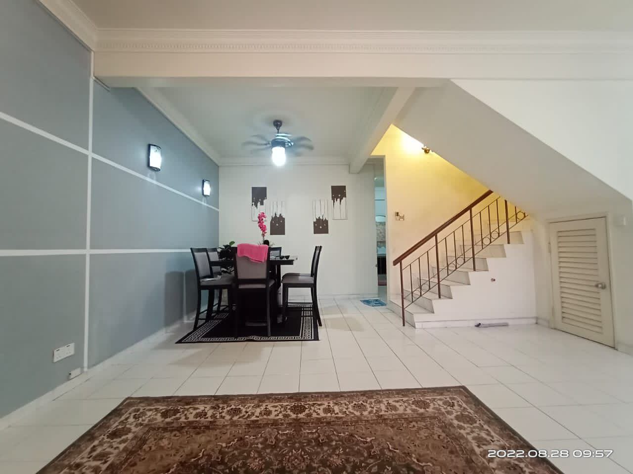 RENOVATED DOUBLE STOREY TAMAN PUTRA BUDIMAN - photo 4