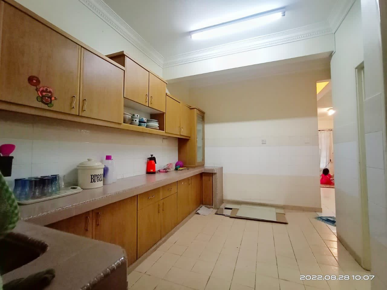RENOVATED DOUBLE STOREY TAMAN PUTRA BUDIMAN - photo 7