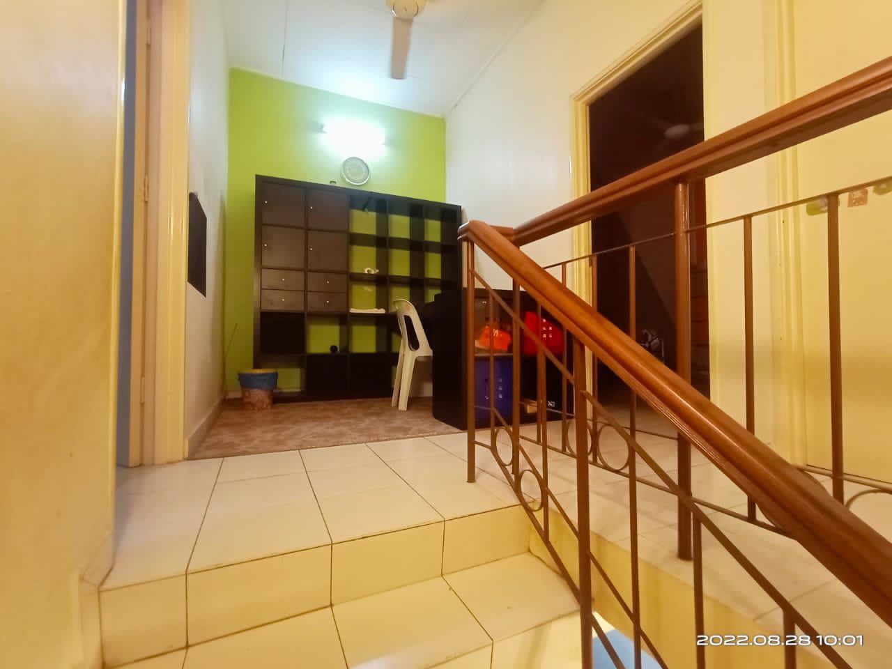 RENOVATED DOUBLE STOREY TAMAN PUTRA BUDIMAN - photo 10