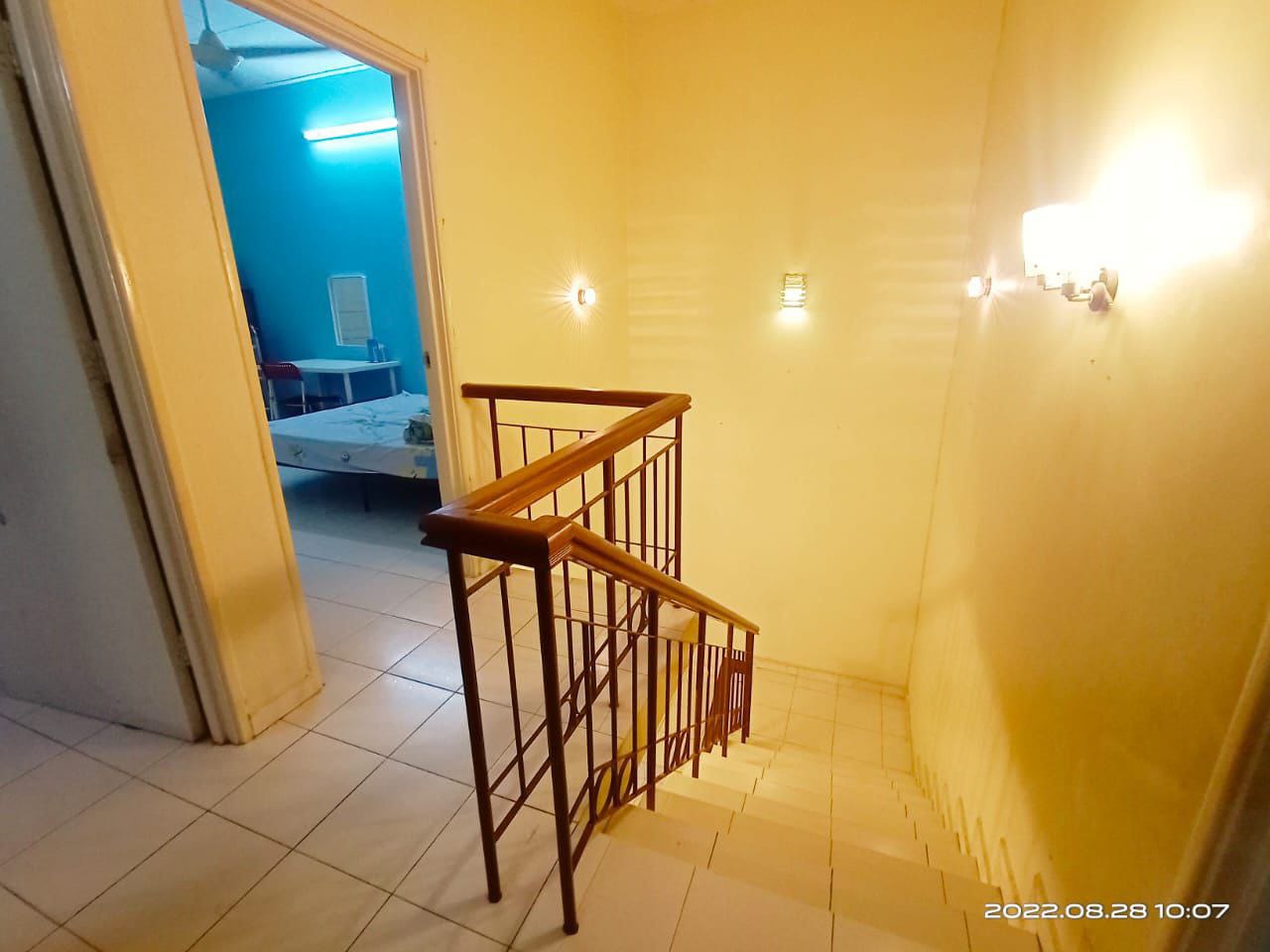 RENOVATED DOUBLE STOREY TAMAN PUTRA BUDIMAN - photo 11