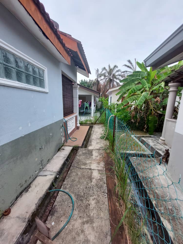 SEMI D TAMAN CENDERAWASIH OLAK LEMPIT BANTING - photo 5