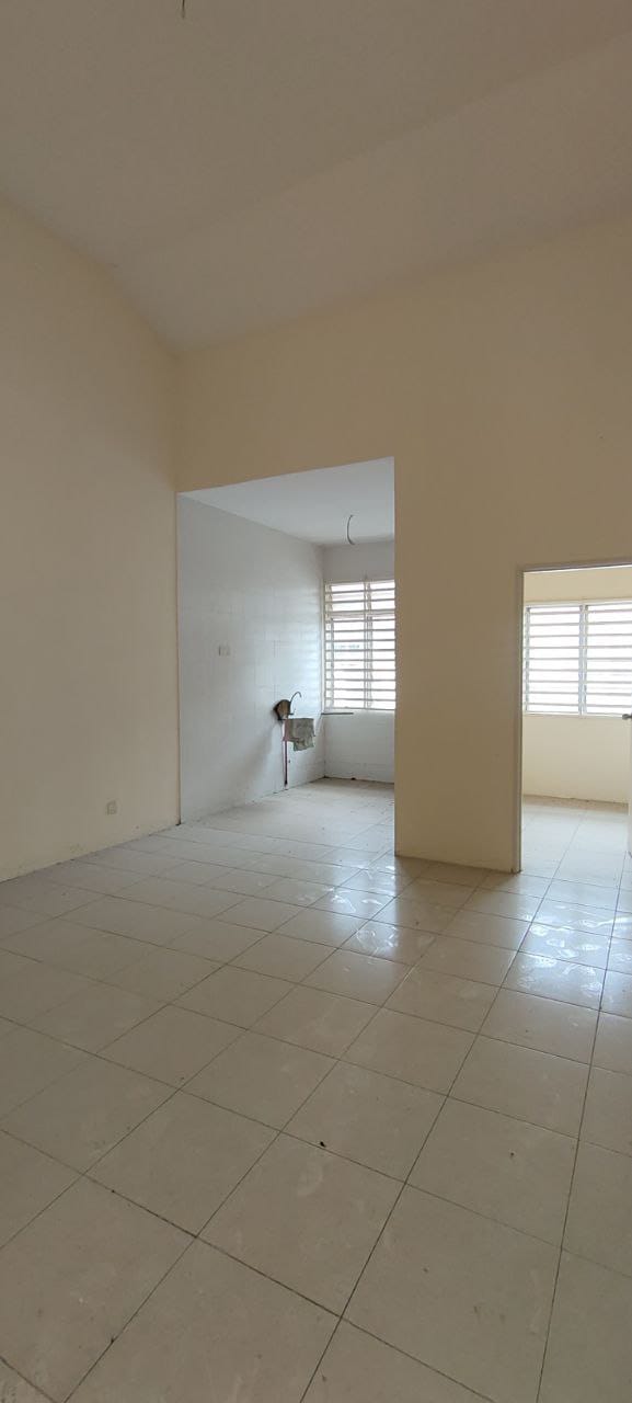 CORNER LOT SINGLE STOREY BANDAR SAUJANA PUTRA - photo 5