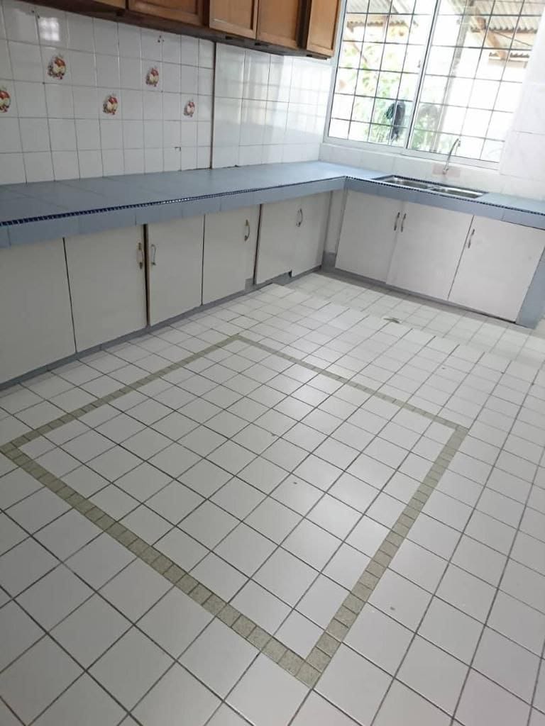 DOUBLE STOREY TERRACE HOUSE SRI DAMANSARA 8 - photo 4