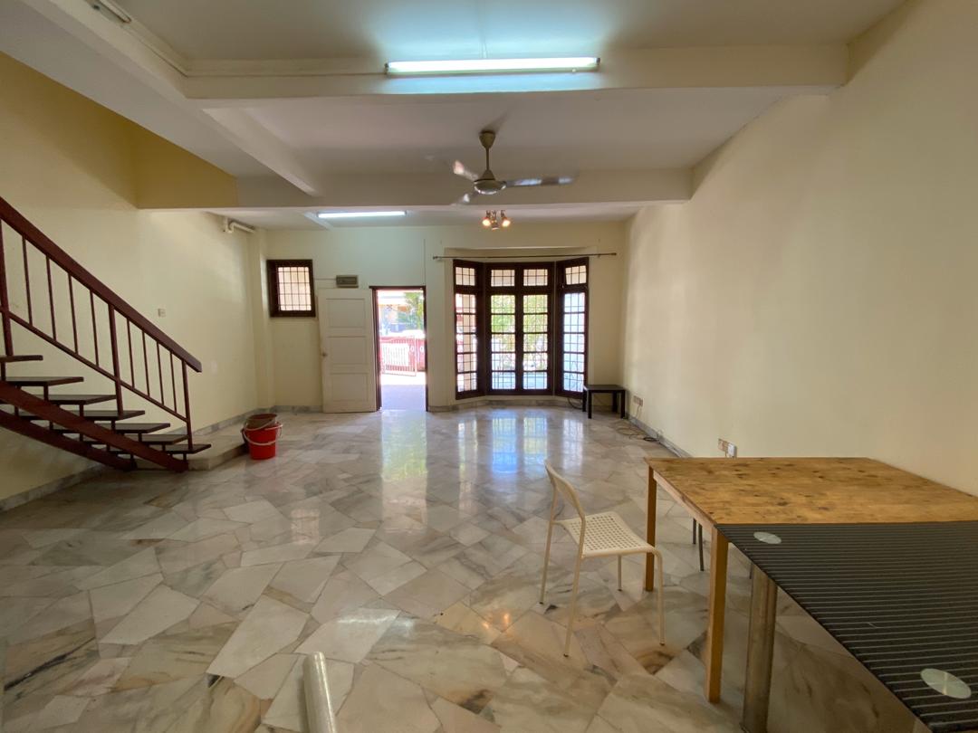 DOUBLE STOREY TAMAN SAUJANA PUCHONG - photo 4