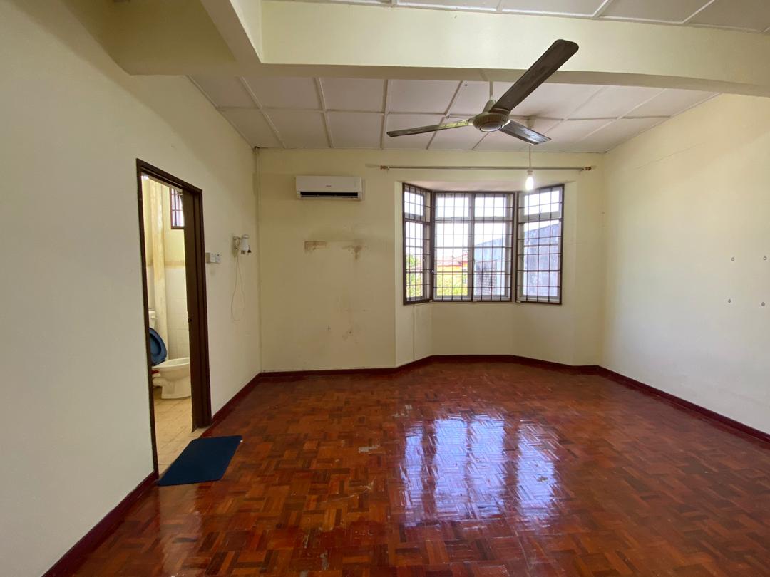 DOUBLE STOREY TAMAN SAUJANA PUCHONG - photo 7