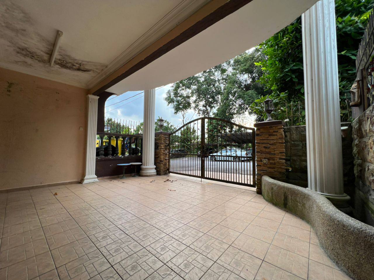 DOUBLE STOREY TAMAN BUKIT INDAH AMPANG - photo 2