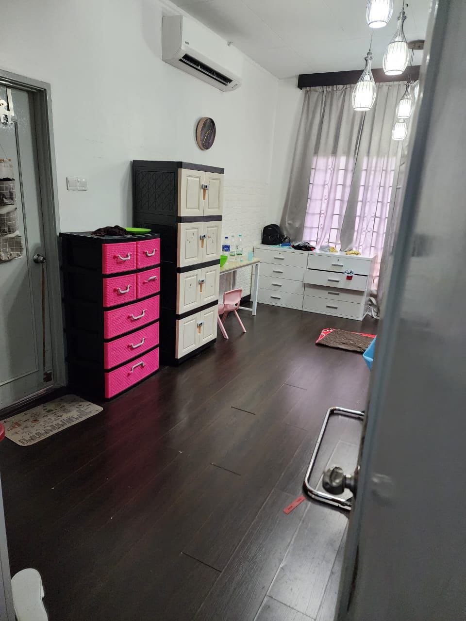 CORNER LOT DOUBLE STOREY TAMAN PINGGIRAN USJ - photo 6