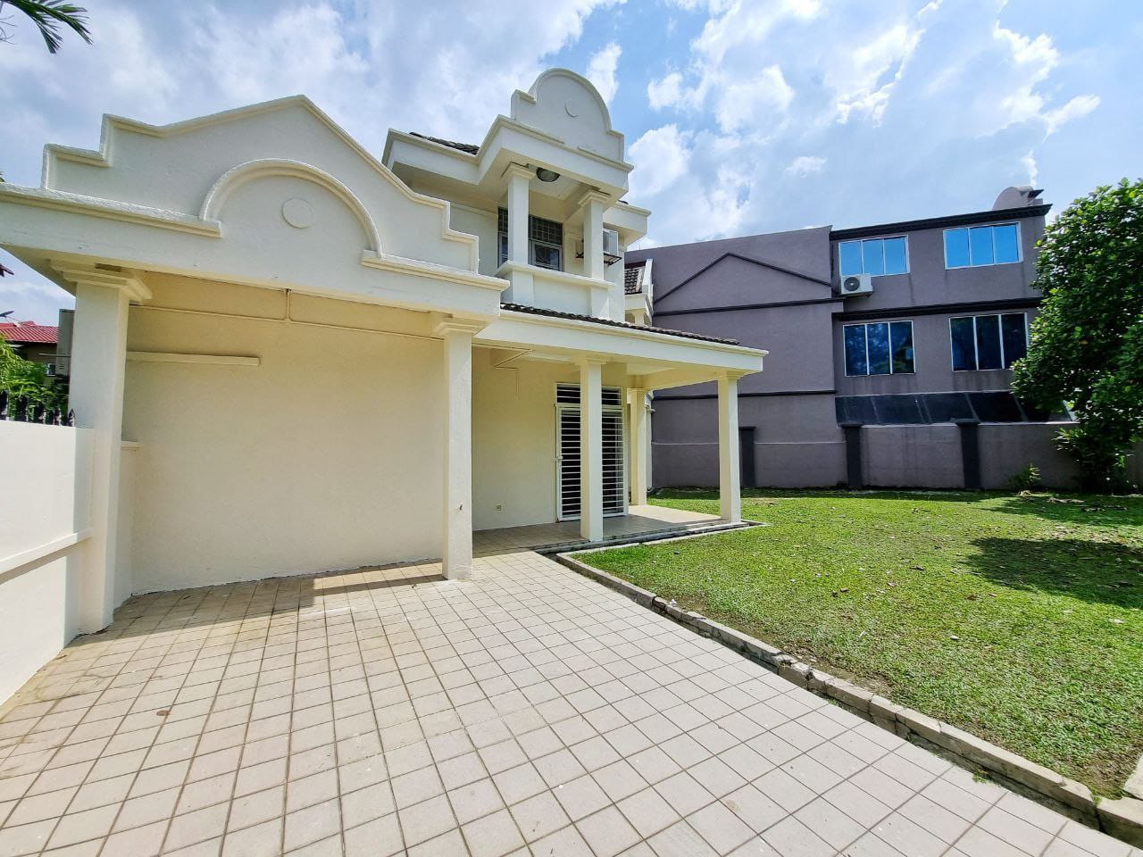 CORNER LOT DOUBLE STOREY USJ 1 SUBANG JAYA - photo 2