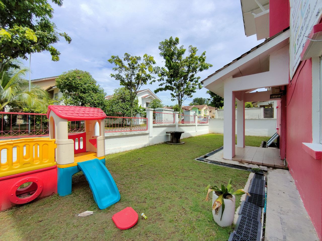 CORNER LOT DOUBLE STOREY SUNWAY KAYANGAN SHAH ALAM - photo 2