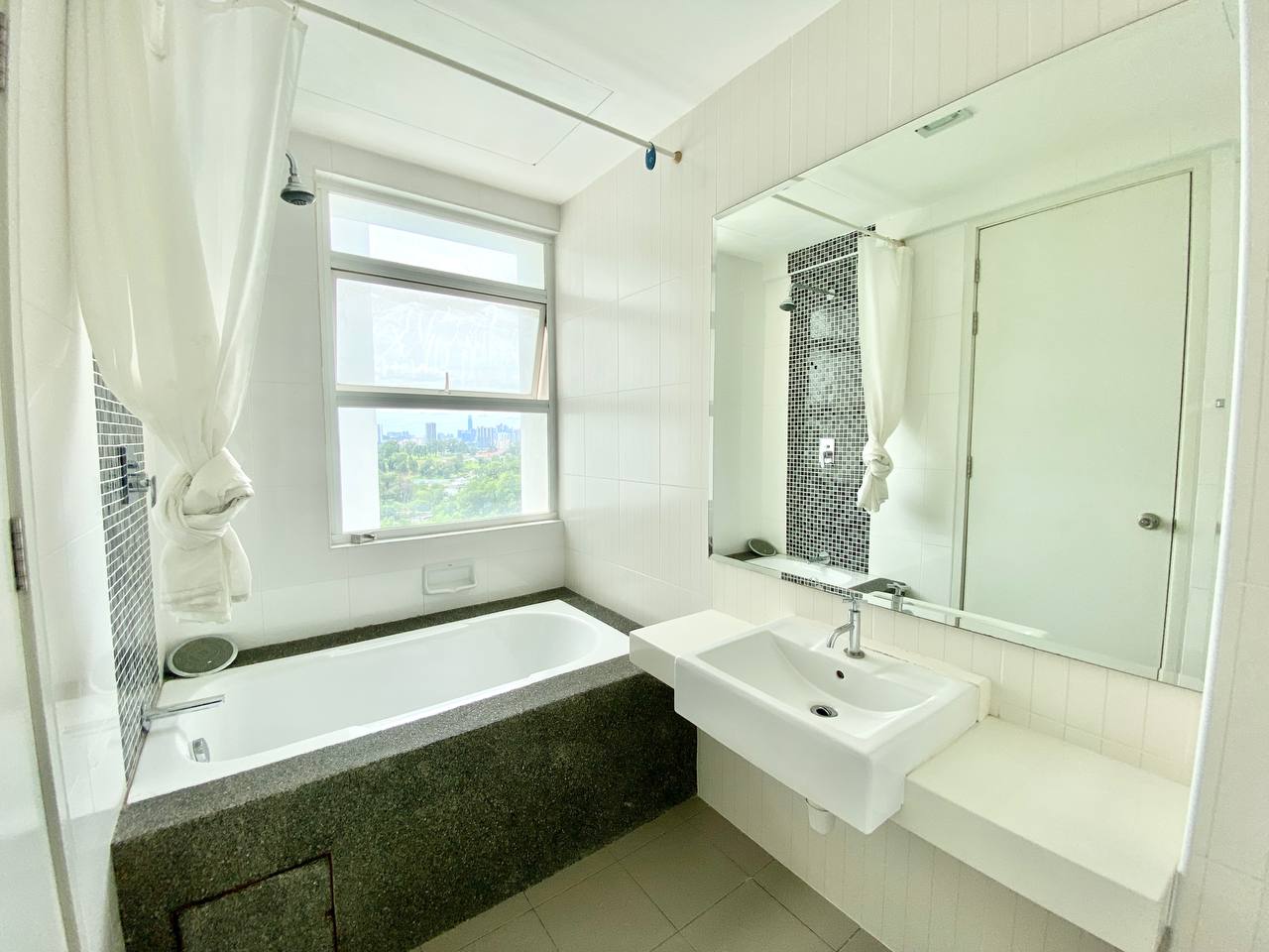 FULLY FURNISHED 3 RESIDENT TAMAN MELAWATI - photo 6
