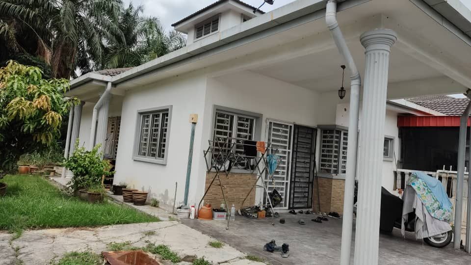 SEMI D HOUSE TAMAN MAWAR BANTING - photo 2