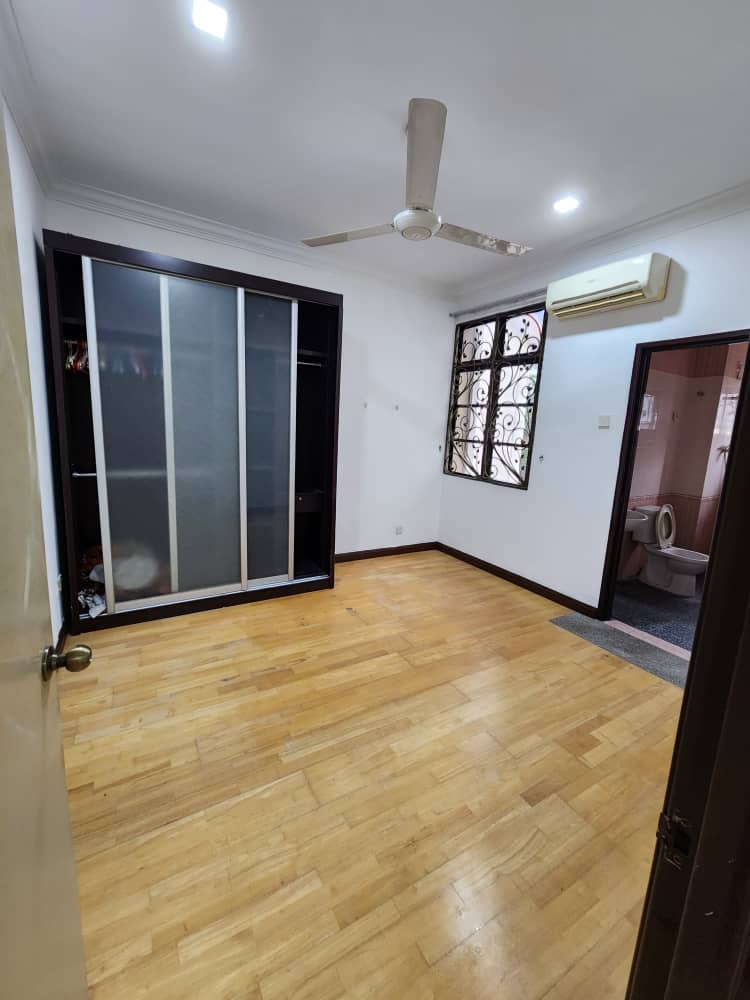 DOUBLE STOREY BANDAR KINRARA 6 PUCHONG - photo 6