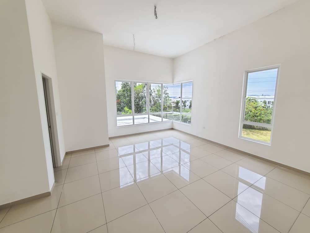 CORNER LOT DOUBLE STOREY BANDAR SRI SENDAYAN - photo 6