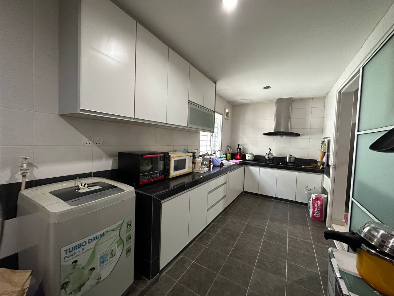 NICE RENOVATED DOUBLE STOREY BANDAR SAUJANA PUTRA - photo 5