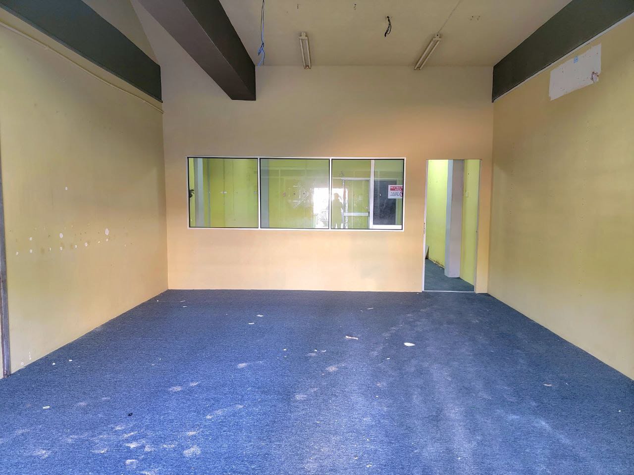 GROUND FLOOR TRIPLE STOREY SHOP OFFICE KUCHAI LAMA - photo 4
