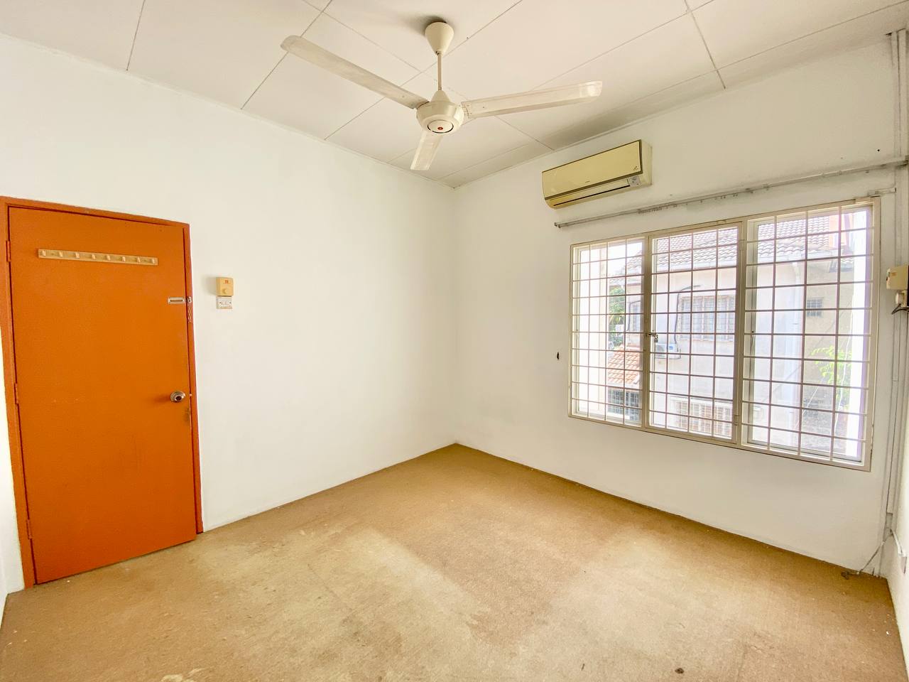 END LOT DOUBLE STOREY BK5 BANDAR KINRARA - photo 9