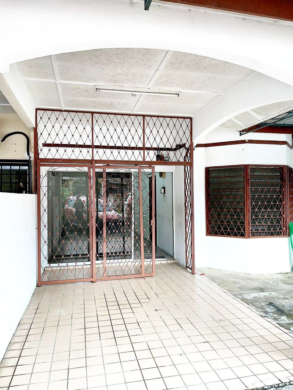 NICE CONDITION SINGLE STOREY HOUSE CHERAS PERDANA - photo 2
