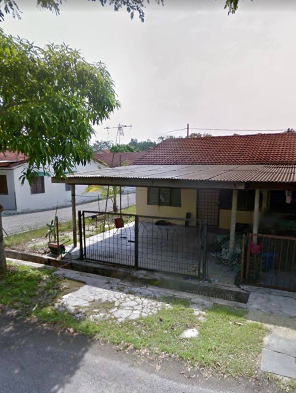ENDLOT EXTRA LAND SINGLE STOREY TAMAN MURNI SEPANG - photo 2