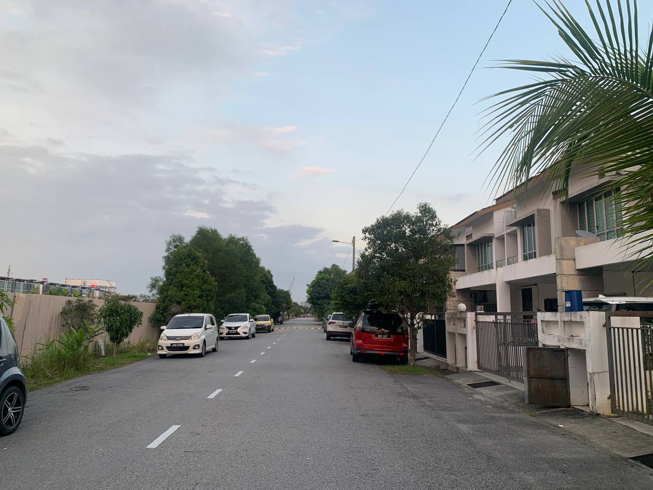 FACING OPEN DOUBLE STOREY BANDAR SAUJANA PUTRA - photo 2