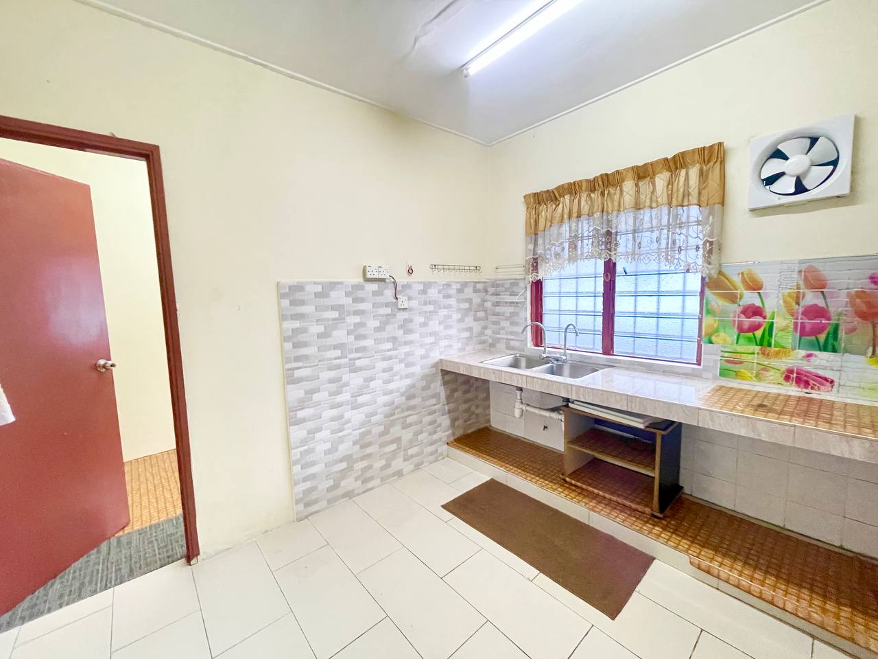 CORNER LOT SINGLE STOREY BANDAR TASIK KESUMA - photo 5
