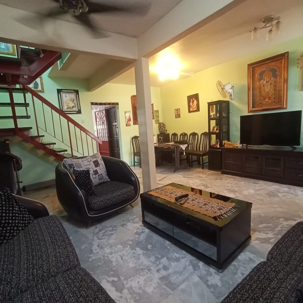 CORNER LOT DOUBLE STOREY TAMAN KINRARA PUCHONG - photo 6