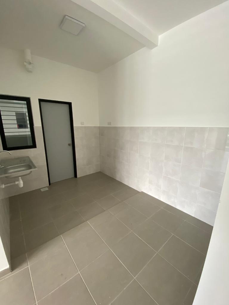 PARTLY FURNISHED RESIDENSI AMAN BANDAR TEKNOLOGI - photo 4