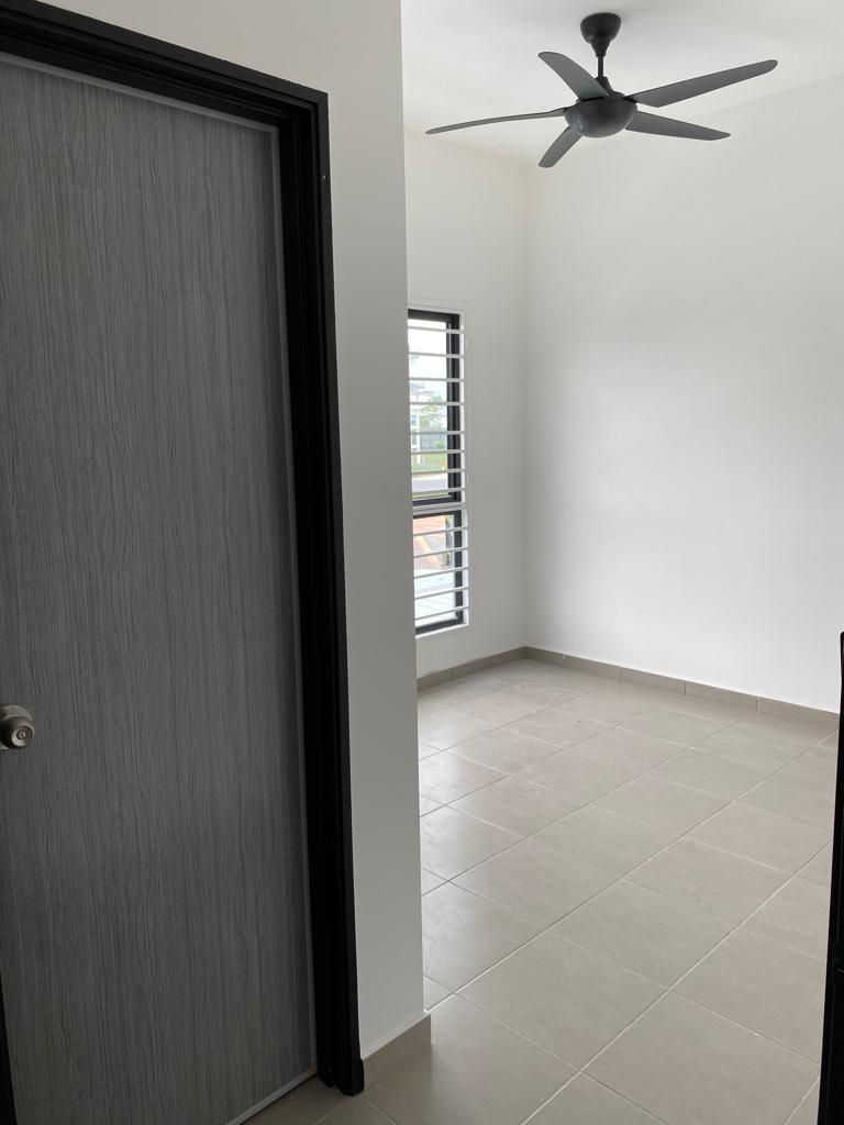 PARTLY FURNISHED RESIDENSI AMAN BANDAR TEKNOLOGI - photo 5