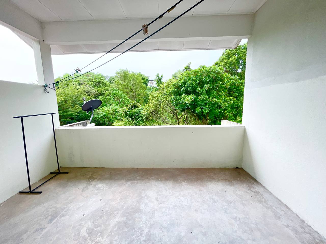 NICE RENO TRIPLE STOREY TAMAN ANGGERIK EMAS KAJANG - photo 12