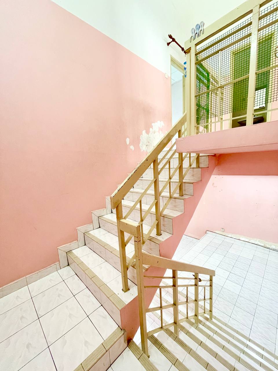NICE CONDITION DOUBLE STOREY TAMAN BUKIT MEWAH - photo 6