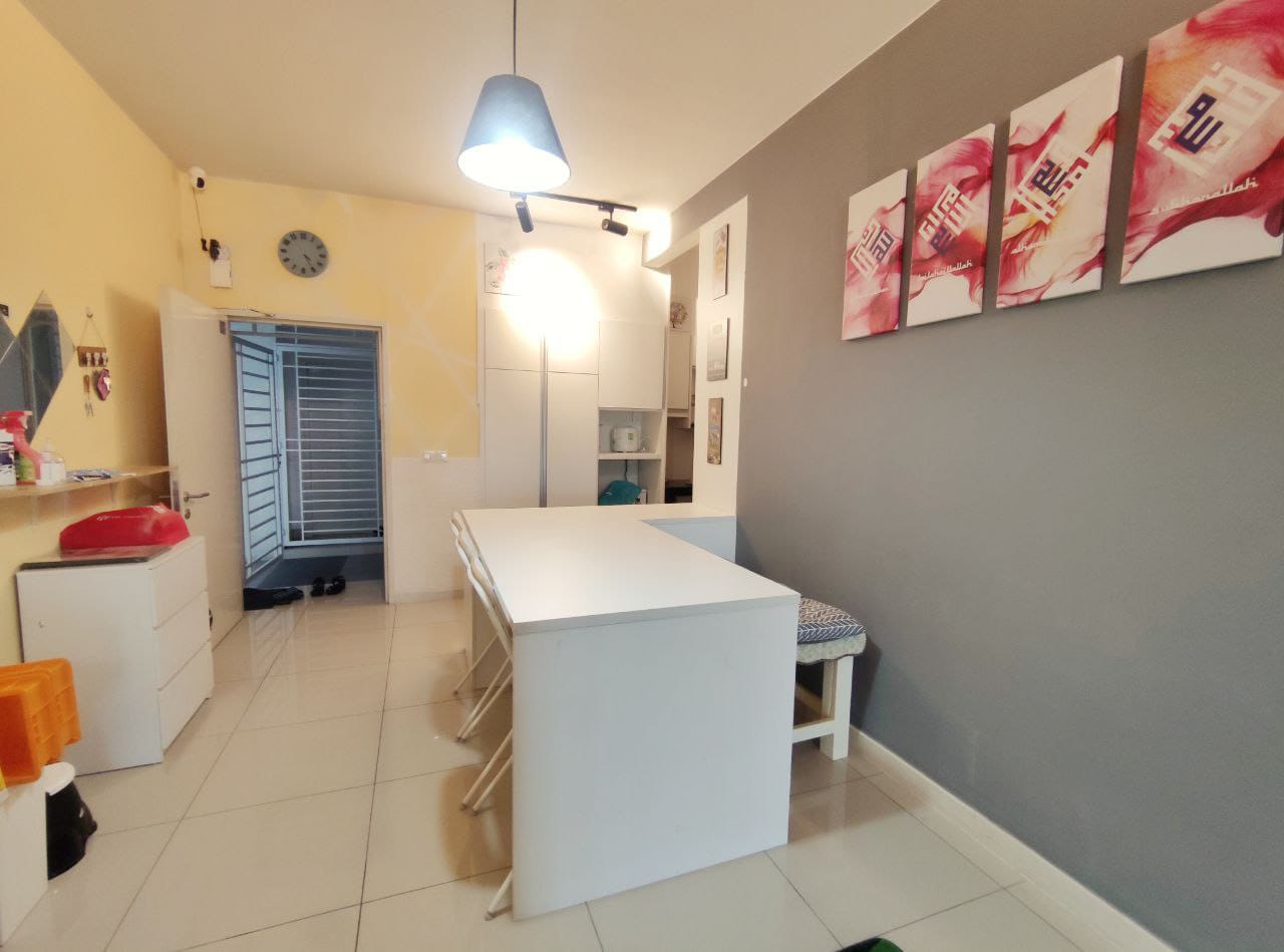 FULLY FURNISHED SAVANNA EXECUTIVE SOUTHVILLE - photo 2