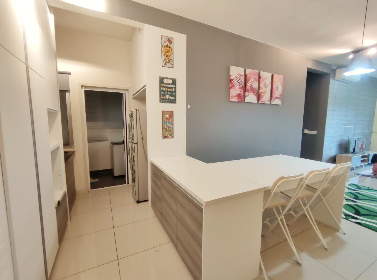 FULLY FURNISHED SAVANNA EXECUTIVE SOUTHVILLE - photo 3