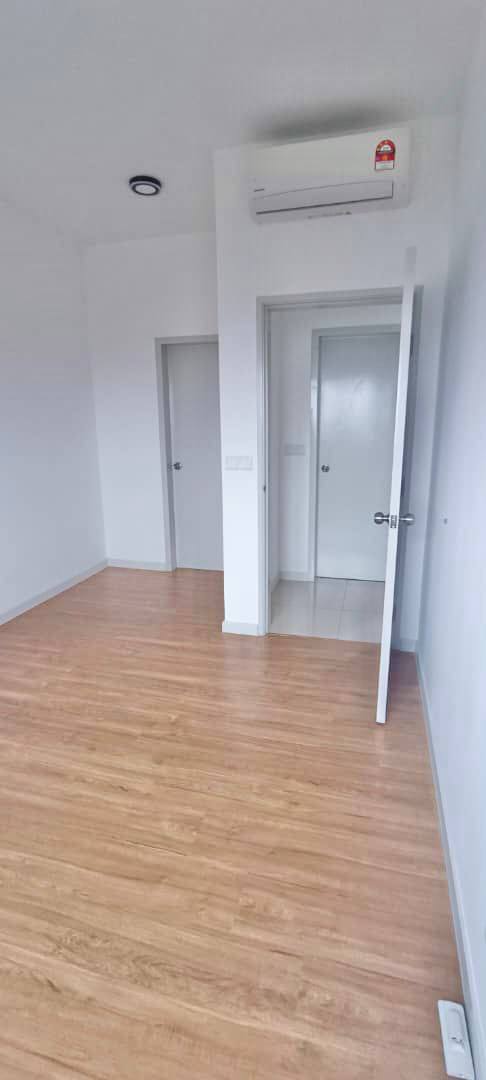 RENOVATED SENSORY RESIDENCE SOUTHVILLE CITY - photo 6