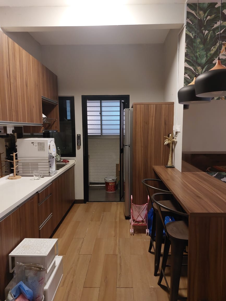 RENOVATED SAVANNA EXECUTIVE SUITE SOUTHVILLE - photo 2